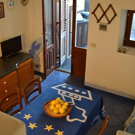 Casa Lorenzo * סטרומבולי